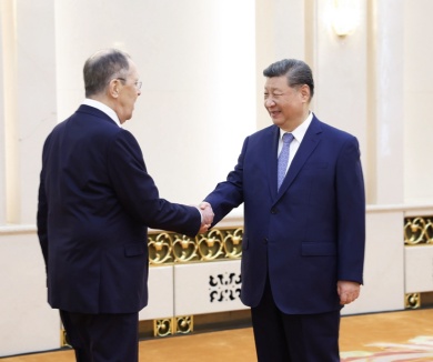 习近平会见俄罗斯外长