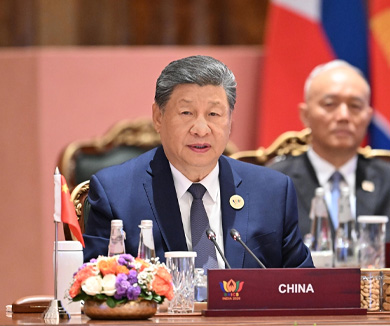 习近平主席赴印度出席金砖国家领导人第十八次会晤取得圆满成功