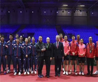 中国邀请美国乒乓球队访华