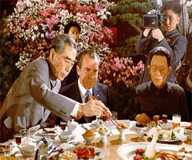 周恩来总理宴请尼克松一行
