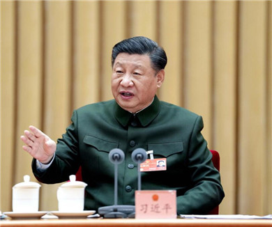 习近平在出席解放军和武警部队代表团全体会议时强调
