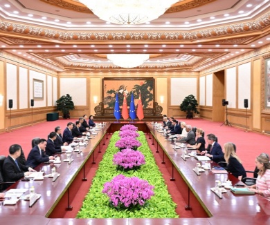 习近平会见欧洲理事会主席和欧盟委员会主席